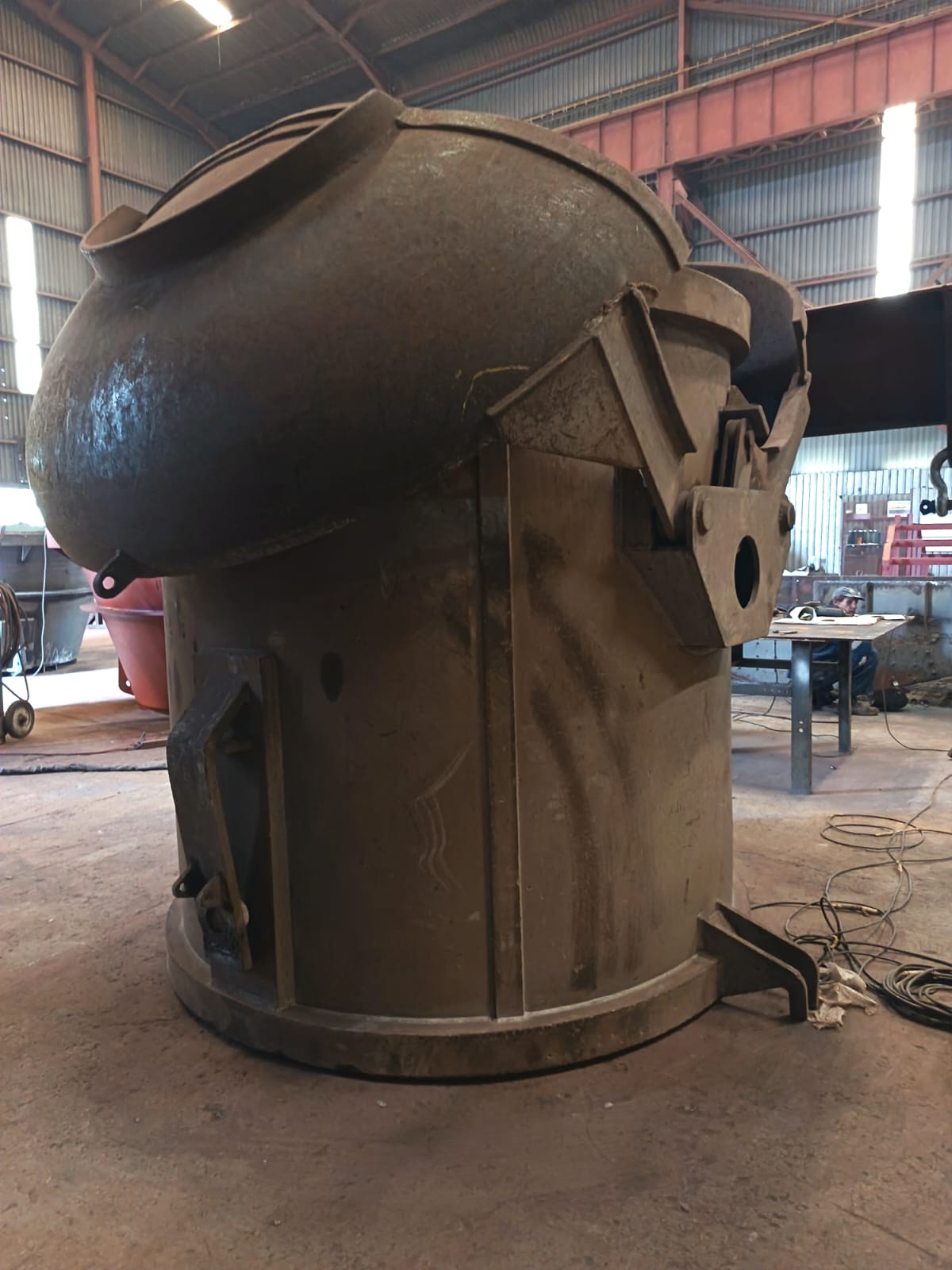 16-ton charge bucket repairs